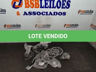 LOTE 215 - 01 LOTE C/ ACESSÓRIOS PARA BICICLETA (NO ESTADO, NÃO SABEMOS SE FUNCIONA. LEILÃO NÃO TEM GARANTIA E NEM DEVOLUÇÃO, SUJEITO A POSSÍVEIS AVARIAS VISÍVEIS/OCULTAS E/OU AUSÊNCIA DE COMPONENTES)