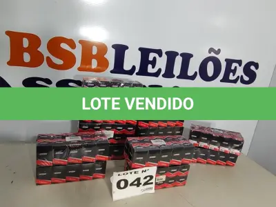 LOTE 042 - 140 - LÂMPADAS FAROL H4 12VOLTS (NO ESTADO, NÃO SABEMOS SE FUNCIONA. LEILÃO NÃO TEM GARANTIA E NEM DEVOLUÇÃO, SUJEITO A POSSÍVEIS AVARIAS VISÍVEIS/OCULTAS E/OU AUSÊNCIA DE COMPONENTES)