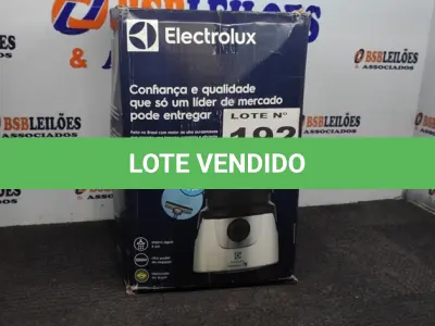 LOTE 192 - 01 - ASPIRADOR ÁGUA PÓ ELECTROLUX 110V (NO ESTADO, NÃO SABEMOS SE FUNCIONA. LEILÃO NÃO TEM GARANTIA E NEM DEVOLUÇÃO, SUJEITO A POSSÍVEIS AVARIAS VISÍVEIS/OCULTAS E/OU AUSÊNCIA DE COMPONENTES)