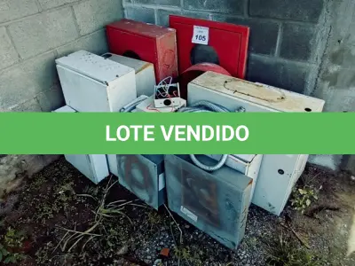 LOTE 105 - 01 LOTE COM CAIXAS ELÉTRICAS DIVERSAS.  (NO ESTADO) ATENÇÃO! FAZER A VISITAÇÃO ANTES DE ARREMATAR, NÃO SABEMOS SE FUNCIONA. LEILÃO NÃO TEM GARANTIA E NEM DEVOLUÇÃO, SUJEITO A POSSÍVEIS AVARIAS VISÍVEIS/OCULTAS E/OU AUSÊNCIA DE COMPONENTES.