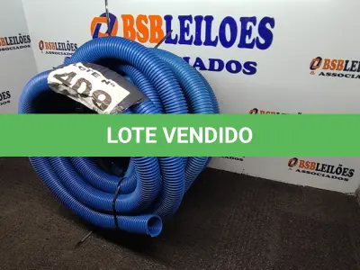 LOTE 409 - 01 - MANGUEIRA PARA PISCINA (NO ESTADO, NÃO SABEMOS SE FUNCIONA. LEILÃO NÃO TEM GARANTIA E NEM DEVOLUÇÃO, SUJEITO A POSSÍVEIS AVARIAS VISÍVEIS/OCULTAS E/OU AUSÊNCIA DE COMPONENTES)
