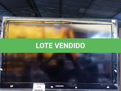 LOTE 080 - 01 TV 40’’ MARCA SAMSUNG COM AVARIAS. (NO ESTADO) ATENÇÃO! FAZER A VISITAÇÃO ANTES DE ARREMATAR, NÃO SABEMOS SE FUNCIONA. LEILÃO NÃO TEM GARANTIA E NEM DEVOLUÇÃO, SUJEITO A POSSÍVEIS AVARIAS VISÍVEIS/OCULTAS E/OU AUSÊNCIA DE COMPONENTES.