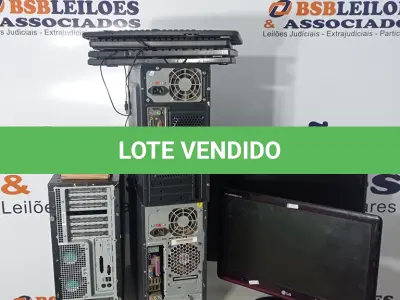 LOTE 048 - 01 SUCATA DE SERVIDOR, 02 CPUS, 03 MONITORES MARCAS E MODELOS DIVERSOS E 04 TECLADOS. (NO ESTADO) ATENÇÃO! FAZER A VISITAÇÃO ANTES DE ARREMATAR, NÃO SABEMOS SE FUNCIONA. LEILÃO NÃO TEM GARANTIA E NEM DEVOLUÇÃO, SUJEITO A POSSÍVEIS AVARIAS VISÍVEIS/OCULTAS E/OU AUSÊNCIA DE COMPONENTES.