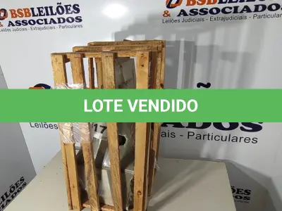 LOTE 317 - 01 - SERRA FITA DE MESA EKENOX SPL-560 220VOLTS (NO ESTADO, NÃO SABEMOS SE FUNCIONA. LEILÃO NÃO TEM GARANTIA E NEM DEVOLUÇÃO, SUJEITO A POSSÍVEIS AVARIAS VISÍVEIS/OCULTAS E/OU AUSÊNCIA DE COMPONENTES)