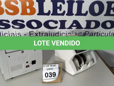 LOTE 039 - 02 CONTADORAS DE CÉDULAS. (NO ESTADO) ATENÇÃO! FAZER A VISITAÇÃO ANTES DE ARREMATAR, NÃO SABEMOS SE FUNCIONA. LEILÃO NÃO TEM GARANTIA E NEM DEVOLUÇÃO, SUJEITO A POSSÍVEIS AVARIAS VISÍVEIS/OCULTAS E/OU AUSÊNCIA DE COMPONENTES.