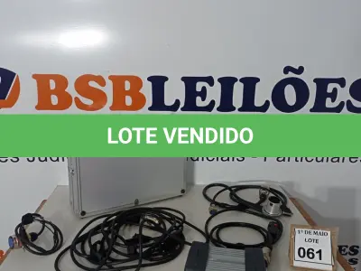LOTE 061 - 01 SCANNER MERCEDES STAR C3 DIAGNOSTICO. (NO ESTADO) ATENÇÃO! FAZER A VISITAÇÃO ANTES DE ARREMATAR, NÃO SABEMOS SE FUNCIONA. LEILÃO NÃO TEM GARANTIA E NEM DEVOLUÇÃO, SUJEITO A POSSÍVEIS AVARIAS VISÍVEIS/OCULTAS E/OU AUSÊNCIA DE COMPONENTES.