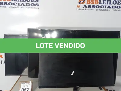 LOTE 057 - 02 TVS COM AVARIAS, SENDO 01 PHILIPS DE 40’’ E AOC DE 43’’ E 01 MONITOR LG DE 19’’ COM AVARIAS. (NO ESTADO) ATENÇÃO! FAZER A VISITAÇÃO ANTES DE ARREMATAR, NÃO SABEMOS SE FUNCIONA. LEILÃO NÃO TEM GARANTIA E NEM DEVOLUÇÃO, SUJEITO A POSSÍVEIS AVARIAS VISÍVEIS/OCULTAS E/OU AUSÊNCIA DE COMPONENTES.