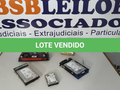 LOTE 027 - 03 HD’S PARA SERVIDOR E 01 PLACA DE VÍDEO. (NO ESTADO) ATENÇÃO! FAZER A VISITAÇÃO ANTES DE ARREMATAR, NÃO SABEMOS SE FUNCIONA. LEILÃO NÃO TEM GARANTIA E NEM DEVOLUÇÃO, SUJEITO A POSSÍVEIS AVARIAS VISÍVEIS/OCULTAS E/OU AUSÊNCIA DE COMPONENTES.