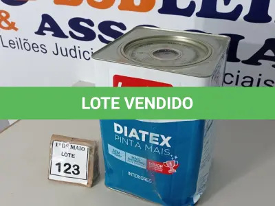 LOTE 123 - 01 LATA DE TINTA PARA INTERIORES DE 16/18 BRANCO MARCA IQUINE DIATEX. (NOVO) (NO ESTADO) ATENÇÃO! FAZER A VISITAÇÃO ANTES DE ARREMATAR, NÃO SABEMOS SE FUNCIONA. LEILÃO NÃO TEM GARANTIA E NEM DEVOLUÇÃO, SUJEITO A POSSÍVEIS AVARIAS VISÍVEIS/OCULTAS E/OU AUSÊNCIA DE COMPONENTES.