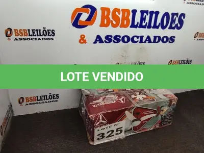 LOTE 325 - 01 - VENTILADOR DE TETO NEW ZETA 3 PÁS MDF LAQUEADAS BRANCO 220V (NO ESTADO, NÃO SABEMOS SE FUNCIONA. LEILÃO NÃO TEM GARANTIA E NEM DEVOLUÇÃO, SUJEITO A POSSÍVEIS AVARIAS VISÍVEIS/OCULTAS E/OU AUSÊNCIA DE COMPONENTES)