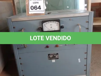 LOTE 064 - 01 REGULADOR DE VOLTAGEM MARCA STABILINE DE 16.6KVA. (NO ESTADO) ATENÇÃO! FAZER A VISITAÇÃO ANTES DE ARREMATAR, NÃO SABEMOS SE FUNCIONA. LEILÃO NÃO TEM GARANTIA E NEM DEVOLUÇÃO, SUJEITO A POSSÍVEIS AVARIAS VISÍVEIS/OCULTAS E/OU AUSÊNCIA DE COMPONENTES.