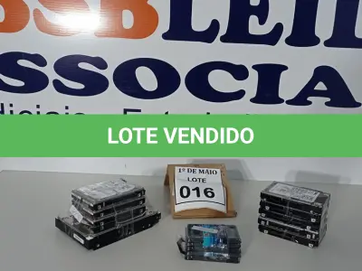 LOTE 016 - 05 MEMORIAS PARA NOTEBOOKS E 09 HDS PARA SERVIDOR. (NO ESTADO) ATENÇÃO! FAZER A VISITAÇÃO ANTES DE ARREMATAR, NÃO SABEMOS SE FUNCIONA. LEILÃO NÃO TEM GARANTIA E NEM DEVOLUÇÃO, SUJEITO A POSSÍVEIS AVARIAS VISÍVEIS/OCULTAS E/OU AUSÊNCIA DE COMPONENTES.