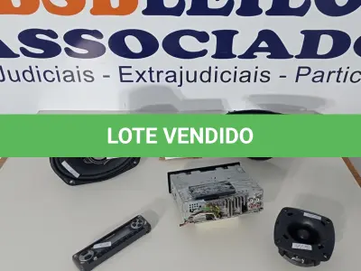 LOTE 017 - 01 CD PIONEER COM BLUETOOTH E USB, 01 PAR DE TS PIONEER, 01 TWEETER E 01 FRENTE CD PIONEER. (NO ESTADO) ATENÇÃO! FAZER A VISITAÇÃO ANTES DE ARREMATAR, NÃO SABEMOS SE FUNCIONA. LEILÃO NÃO TEM GARANTIA E NEM DEVOLUÇÃO, SUJEITO A POSSÍVEIS AVARIAS VISÍVEIS/OCULTAS E/OU AUSÊNCIA DE COMPONENTES.