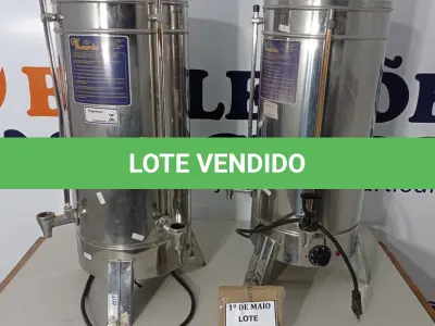 LOTE 114 - 02 CAFETEIRAS ELÉTRICAS. (NO ESTADO) ATENÇÃO! FAZER A VISITAÇÃO ANTES DE ARREMATAR, NÃO SABEMOS SE FUNCIONA. LEILÃO NÃO TEM GARANTIA E NEM DEVOLUÇÃO, SUJEITO A POSSÍVEIS AVARIAS VISÍVEIS/OCULTAS E/OU AUSÊNCIA DE COMPONENTES.