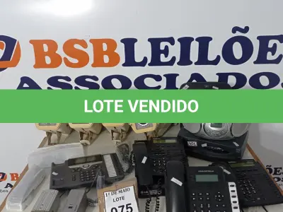 LOTE 075 - 01 LOTE COM CÂMERAS DE SEGURANÇA, APARELHOS TELEFÔNICOS 01 RADIO STEREO AM/FM E 02 CISCO. (NO ESTADO) ATENÇÃO! FAZER A VISITAÇÃO ANTES DE ARREMATAR, NÃO SABEMOS SE FUNCIONA. LEILÃO NÃO TEM GARANTIA E NEM DEVOLUÇÃO, SUJEITO A POSSÍVEIS AVARIAS VISÍVEIS/OCULTAS E/OU AUSÊNCIA DE COMPONENTES.