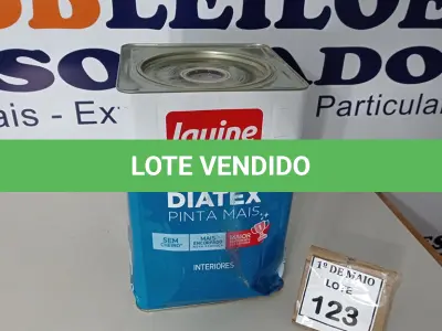 LOTE 123 - 01 LATA DE TINTA PARA INTERIORES DE 16/18 BRANCO MARCA IQUINE DIATEX. (NOVO) (NO ESTADO) ATENÇÃO! FAZER A VISITAÇÃO ANTES DE ARREMATAR, NÃO SABEMOS SE FUNCIONA. LEILÃO NÃO TEM GARANTIA E NEM DEVOLUÇÃO, SUJEITO A POSSÍVEIS AVARIAS VISÍVEIS/OCULTAS E/OU AUSÊNCIA DE COMPONENTES.