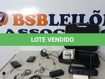 LOTE 088 - 02 MICROFONES SEM FIO, 01 FONTE E 01 RECEPTOR UHF MARCA VOKAL (NO ESTADO) ATENÇÃO! FAZER A VISITAÇÃO ANTES DE ARREMATAR, NÃO SABEMOS SE FUNCIONA. LEILÃO NÃO TEM GARANTIA E NEM DEVOLUÇÃO, SUJEITO A POSSÍVEIS AVARIAS VISÍVEIS/OCULTAS E/OU AUSÊNCIA DE COMPONENTES.