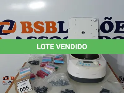 LOTE 095 - 01 APARELHO DE CENTRIFUGA PROFISSIONAL GTSPIN COM AVARIAS. (NO ESTADO) ATENÇÃO! FAZER A VISITAÇÃO ANTES DE ARREMATAR, NÃO SABEMOS SE FUNCIONA. LEILÃO NÃO TEM GARANTIA E NEM DEVOLUÇÃO, SUJEITO A POSSÍVEIS AVARIAS VISÍVEIS/OCULTAS E/OU AUSÊNCIA DE COMPONENTES.