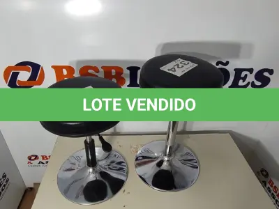 LOTE 324 - 02 – BANQUETAS (NO ESTADO, NÃO SABEMOS SE FUNCIONA. LEILÃO NÃO TEM GARANTIA E NEM DEVOLUÇÃO, SUJEITO A POSSÍVEIS AVARIAS VISÍVEIS/OCULTAS E/OU AUSÊNCIA DE COMPONENTES)