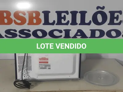 LOTE 055 - 01 - MICRO-ONDAS 21LITROS MONDIAL 110V (NO ESTADO, NÃO SABEMOS SE FUNCIONA. LEILÃO NÃO TEM GARANTIA E NEM DEVOLUÇÃO, SUJEITO A POSSÍVEIS AVARIAS VISÍVEIS/OCULTAS E/OU AUSÊNCIA DE COMPONENTES)