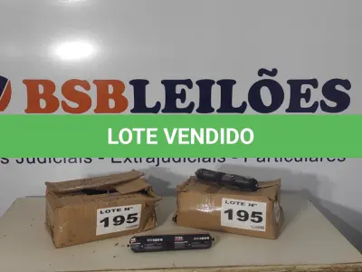 LOTE 195 - 26 - SELANTE PU 40 SACHÊ PROFISSIONAL 800G TYTAN (NO ESTADO, NÃO SABEMOS SE FUNCIONA. LEILÃO NÃO TEM GARANTIA E NEM DEVOLUÇÃO, SUJEITO A POSSÍVEIS AVARIAS VISÍVEIS/OCULTAS E/OU AUSÊNCIA DE COMPONENTES)