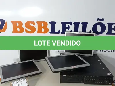 LOTE 267 - 04 MONITORES LCD MARCAS E MODELOS DIVERSOS E 01 CONTROLADOR PARA CÂMERA MARCA INTELBRAS. (NO ESTADO) ATENÇÃO! FAZER A VISITAÇÃO ANTES DE ARREMATAR, NÃO SABEMOS SE FUNCIONA. LEILÃO NÃO TEM GARANTIA E NEM DEVOLUÇÃO, SUJEITO A POSSÍVEIS AVARIAS VISÍVEIS/OCULTAS E/OU AUSÊNCIA DE COMPONENTES.