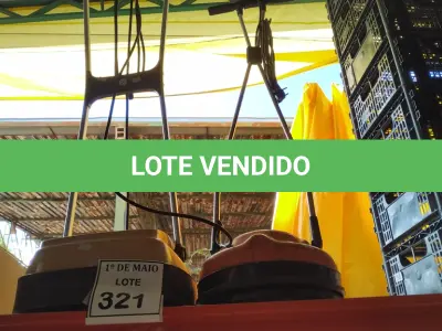 LOTE 321 - 02 ENCERADEIRAS ANTIGAS. (NO ESTADO) ATENÇÃO! FAZER A VISITAÇÃO ANTES DE ARREMATAR, NÃO SABEMOS SE FUNCIONA. LEILÃO NÃO TEM GARANTIA E NEM DEVOLUÇÃO, SUJEITO A POSSÍVEIS AVARIAS VISÍVEIS/OCULTAS E/OU AUSÊNCIA DE COMPONENTES.