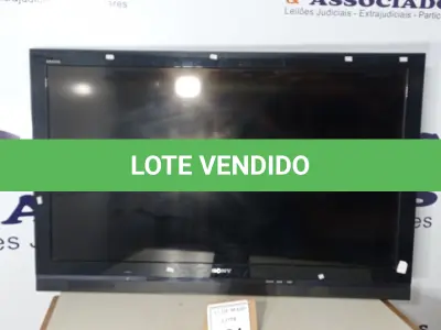 LOTE 284 - 01 TV 46’’ COM AVARIAS MARCA SONY. (NO ESTADO) ATENÇÃO! FAZER A VISITAÇÃO ANTES DE ARREMATAR, NÃO SABEMOS SE FUNCIONA. LEILÃO NÃO TEM GARANTIA E NEM DEVOLUÇÃO, SUJEITO A POSSÍVEIS AVARIAS VISÍVEIS/OCULTAS E/OU AUSÊNCIA DE COMPONENTES.