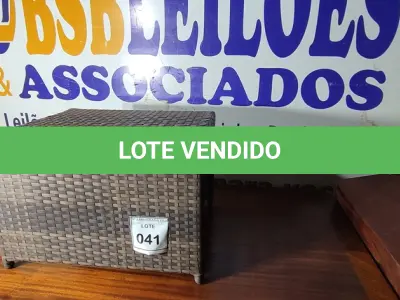 LOTE 041 - 01 MESA JARDIM.  (NO ESTADO EM QUE SE ENCONTRA. SUJEITO A AVARIAS OCULTAS/VISÍVEIS.) AV9406R