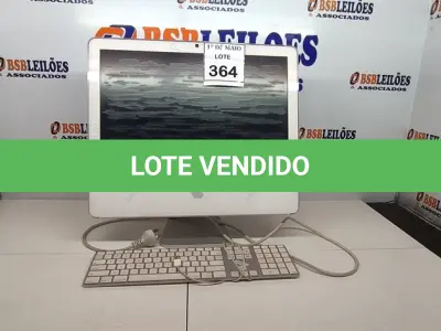 LOTE 364 - 01 ALL IN ONE APPLE COM TECLADO E AVARIAS NA TELA. (NO ESTADO) ATENÇÃO! FAZER A VISITAÇÃO ANTES DE ARREMATAR, NÃO SABEMOS SE FUNCIONA. LEILÃO NÃO TEM GARANTIA E NEM DEVOLUÇÃO, SUJEITO A POSSÍVEIS AVARIAS VISÍVEIS/OCULTAS E/OU AUSÊNCIA DE COMPONENTES.