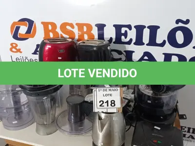 LOTE 218 - 01 LOTE COM UTENSÍLIOS PARA COZINHA... 04 TORRADEIRAS, 02 SANDUICHEIRAS, 02 CHALEIRAS, COPOS PARA LIQUIDIFICADOR, 01 PROCESSADOR... (NO ESTADO) ATENÇÃO! FAZER A VISITAÇÃO ANTES DE ARREMATAR, NÃO SABEMOS SE FUNCIONA. LEILÃO NÃO TEM GARANTIA E NEM DEVOLUÇÃO, SUJEITO A POSSÍVEIS AVARIAS VISÍVEIS/OCULTAS E/OU AUSÊNCIA DE COMPONENTES.