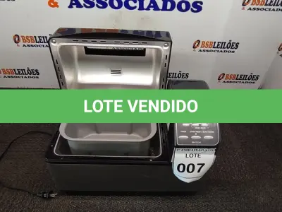 LOTE 007 - 01 MÁQUINA DE PÃO.  (BREAD MACHINE). (NO ESTADO EM QUE SE ENCONTRA. SUJEITO A AVARIAS OCULTAS/VISÍVEIS.) AV9685H