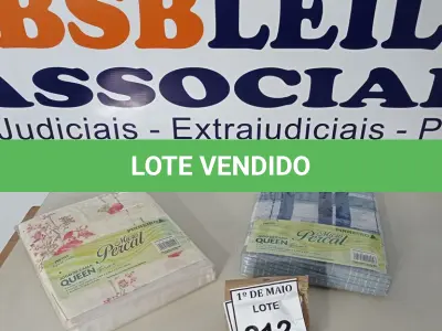 LOTE 212 - 02 JOGOS DE CAMA QUEEN MICRO PERCAL LENÇOL COM ELÁSTICO 1,58M X 1,98M X0,45M DE ALTURA E 02 FRONHAS 0,50M X 0,70M.  (NO ESTADO) ATENÇÃO! FAZER A VISITAÇÃO ANTES DE ARREMATAR, NÃO SABEMOS SE FUNCIONA. LEILÃO NÃO TEM GARANTIA E NEM DEVOLUÇÃO, SUJEITO A POSSÍVEIS AVARIAS VISÍVEIS/OCULTAS E/OU AUSÊNCIA DE COMPONENTES.