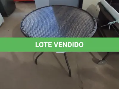 LOTE 072 - 01 MESA DE JARDIM.  (NO ESTADO EM QUE SE ENCONTRA. SUJEITO A AVARIAS OCULTAS/VISÍVEIS.) AV9334C