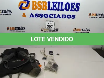 LOTE 307 - 02 IPOD NANO, 01 KIT ANTI FURTO, 01 IPOD SHUFLLE(NO ESTADO) ATENÇÃO! FAZER A VISITAÇÃO ANTES DE ARREMATAR, NÃO SABEMOS SE FUNCIONA. LEILÃO NÃO TEM GARANTIA E NEM DEVOLUÇÃO, SUJEITO A POSSÍVEIS AVARIAS VISÍVEIS/OCULTAS E/OU AUSÊNCIA DE COMPONENTES.