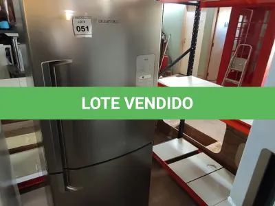 LOTE 051 - 01 GELADEIRA BRASTEMP 220V. (NO ESTADO EM QUE SE ENCONTRA. SUJEITO A AVARIAS OCULTAS/VISÍVEIS.) BF8538S