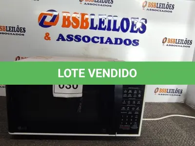 LOTE 030 - 01 MICRO-ONDAS LG 220V. (NO ESTADO EM QUE SE ENCONTRA. SUJEITO A AVARIAS OCULTAS/VISÍVEIS.) BH1501Y