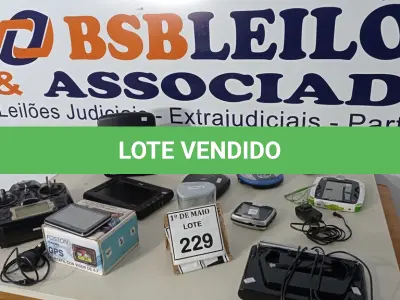 LOTE 229 - 02 ANTENAS DE TV, 01 APARELHO FOTO DIGITAL, 01 LEAPFROG, 02 DISCMAN, 01 RADIO CONTROLE, 04 GPS E 01 MEDIDOR DE PRESSÃO. (NO ESTADO) ATENÇÃO! FAZER A VISITAÇÃO ANTES DE ARREMATAR, NÃO SABEMOS SE FUNCIONA. LEILÃO NÃO TEM GARANTIA E NEM DEVOLUÇÃO, SUJEITO A POSSÍVEIS AVARIAS VISÍVEIS/OCULTAS E/OU AUSÊNCIA DE COMPONENTES.