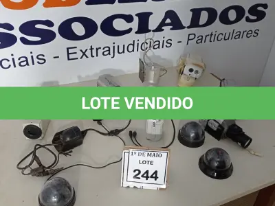 LOTE 244 - 01 LOTE C/VÁRIAS CÂMERAS DE SEGURANÇA MARCAS E MODELOS DIVERSOS. (NO ESTADO) ATENÇÃO! FAZER A VISITAÇÃO ANTES DE ARREMATAR, NÃO SABEMOS SE FUNCIONA. LEILÃO NÃO TEM GARANTIA E NEM DEVOLUÇÃO, SUJEITO A POSSÍVEIS AVARIAS VISÍVEIS/OCULTAS E/OU AUSÊNCIA DE COMPONENTES.