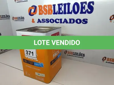 LOTE 371 - 01 LATA DE TINTA PARA INTERIOR/EXTERIOR BASE C LIMPA FÁCIL IQUINE 16/ 18L. (NOVO) (NO ESTADO) ATENÇÃO! FAZER A VISITAÇÃO ANTES DE ARREMATAR, NÃO SABEMOS SE FUNCIONA. LEILÃO NÃO TEM GARANTIA E NEM DEVOLUÇÃO, SUJEITO A POSSÍVEIS AVARIAS VISÍVEIS/OCULTAS E/OU AUSÊNCIA DE COMPONENTES.