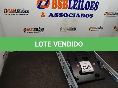 LOTE 005 - 01 SUPORTE ARTICULADO PARA  TELA DE MONITOR/TELA .  (NO ESTADO EM QUE SE ENCONTRA. SUJEITO A AVARIAS OCULTAS/VISÍVEIS.)