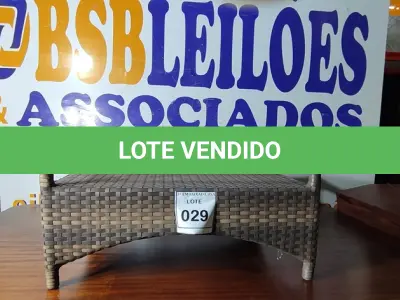 LOTE 029 - 01 MESA JARDIM.  (NO ESTADO EM QUE SE ENCONTRA. SUJEITO A AVARIAS OCULTAS/VISÍVEIS.) BF8719A