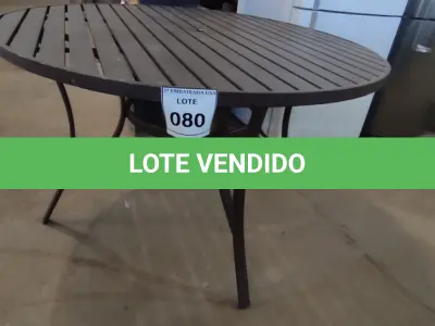 LOTE 080 - 01 MESA DE JARDIM. (NO ESTADO EM QUE SE ENCONTRA. SUJEITO A AVARIAS OCULTAS/VISÍVEIS.)  BH1525E