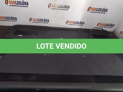 LOTE 067 - 01 TELEVISÃO SONY 46”. (NO ESTADO EM QUE SE ENCONTRA. SUJEITO A AVARIAS OCULTAS/VISÍVEIS.) AV9463C