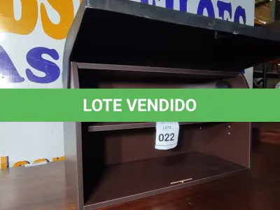 LOTE 022 - 01 ARMÁRIO SUSPENSO. (NO ESTADO EM QUE SE ENCONTRA. SUJEITO A AVARIAS OCULTAS/VISÍVEIS.)