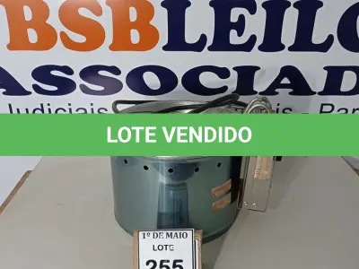 LOTE 255 - 01 FRITADEIRA ELÉTRICA EM INOX MARCA VENÂNCIO. (NO ESTADO) ATENÇÃO! FAZER A VISITAÇÃO ANTES DE ARREMATAR, NÃO SABEMOS SE FUNCIONA. LEILÃO NÃO TEM GARANTIA E NEM DEVOLUÇÃO, SUJEITO A POSSÍVEIS AVARIAS VISÍVEIS/OCULTAS E/OU AUSÊNCIA DE COMPONENTES.