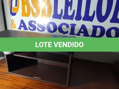 LOTE 001 - 01 ARMÁRIO SUSPENSO. (NO ESTADO EM QUE SE ENCONTRA. SUJEITO A AVARIAS OCULTAS/VISÍVEIS.)
