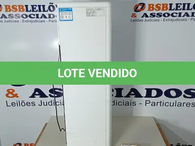 LOTE 283 - 01 BEBEDOURO PARA GARRAFÃO. (NO ESTADO) ATENÇÃO! FAZER A VISITAÇÃO ANTES DE ARREMATAR, NÃO SABEMOS SE FUNCIONA. LEILÃO NÃO TEM GARANTIA E NEM DEVOLUÇÃO, SUJEITO A POSSÍVEIS AVARIAS VISÍVEIS/OCULTAS E/OU AUSÊNCIA DE COMPONENTES.