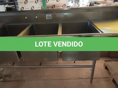 LOTE 250 - 01 PIA INDUSTRIAL EM INOX.  (NO ESTADO EM QUE SE ENCONTRA. SUJEITO A AVARIAS OCULTAS/VISÍVEIS.) AV9454G