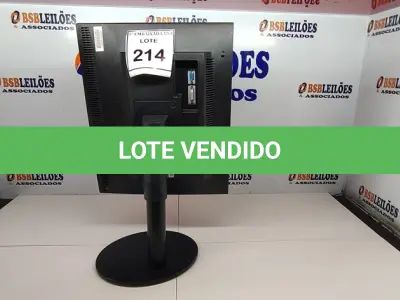 LOTE 214 - 01 MONITOR SAMSUNG. (NO ESTADO EM QUE SE ENCONTRA. SUJEITO A AVARIAS OCULTAS/VISÍVEIS.)